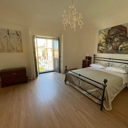 1777 Luxury * Noto