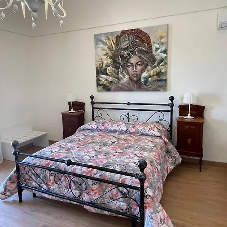 1777 Luxury * Noto