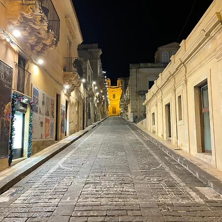 1777 Luxury Noto
