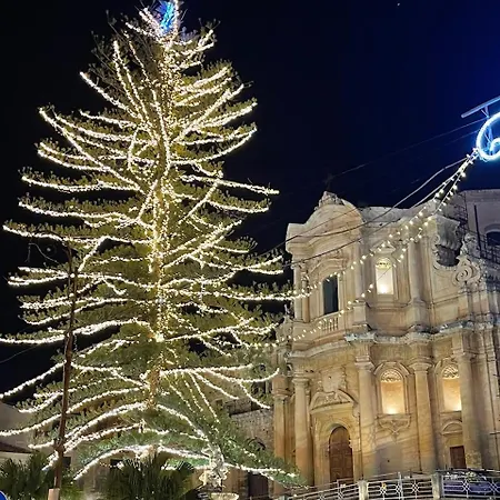 Feriehus 1777 Luxury Noto